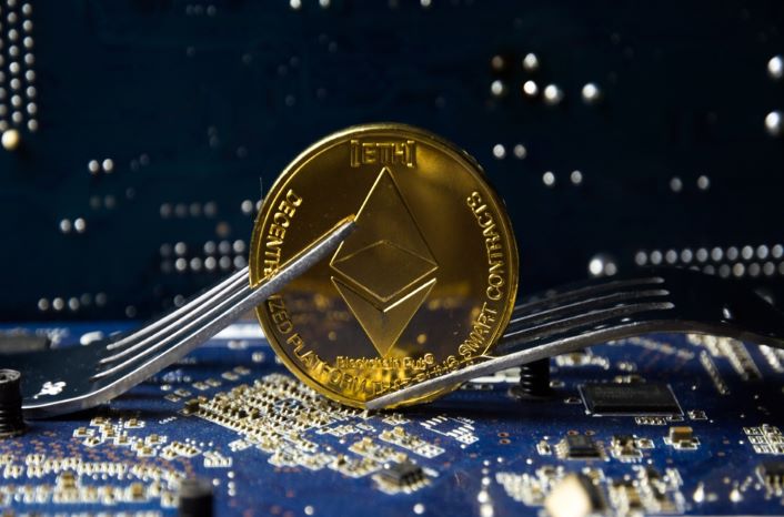 نگاهی به ماهیت اتریوم؛ رمز ارزی با رشد سه برابری نسبت به بیت کوین