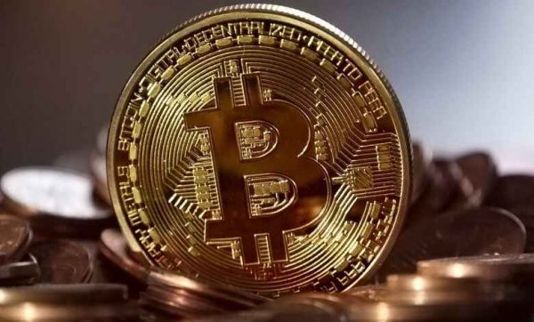دلایل خرید بیت کوین